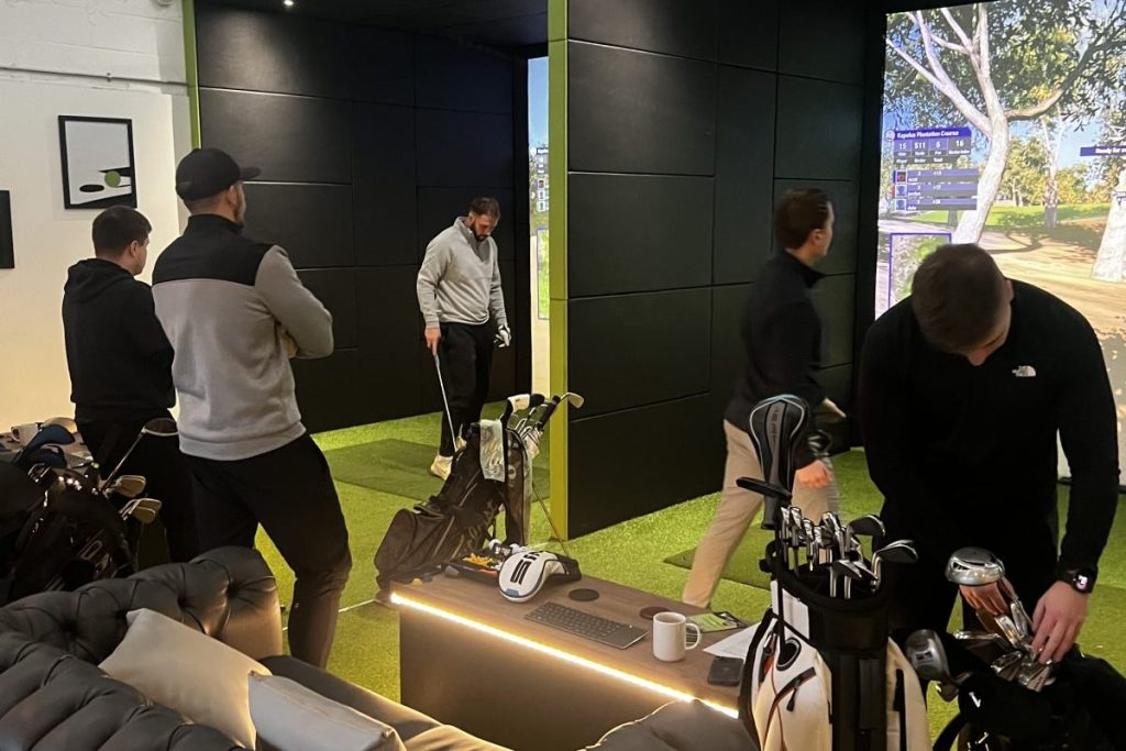Unique Indoor Golf — business image