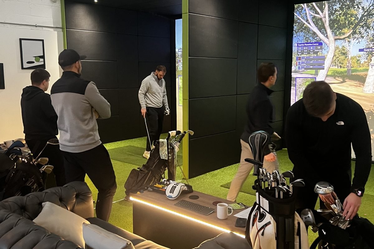Unique Indoor Golf — business image